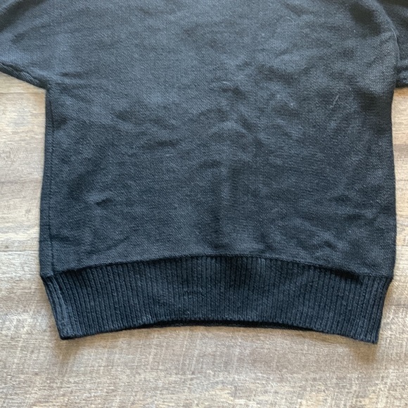 Vintage Victoria Jones‎ Black Sweater with Sequin Floral Design - Picture 7 of 8